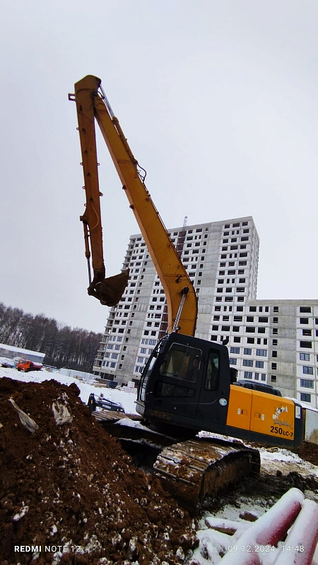 Хендай 250LC-7 гусиничный полноповоротный